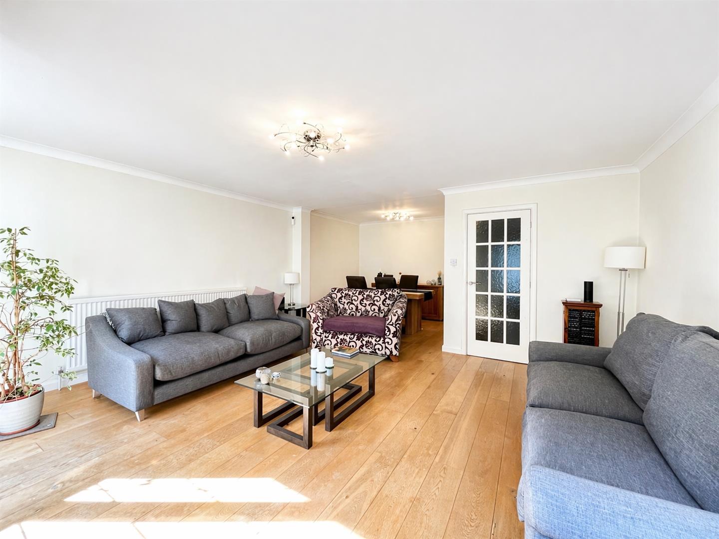3 bed property in Bawtree Close, South Sutton